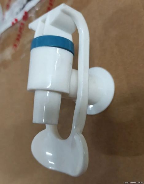 Tap for cooler with internal thread mug push
