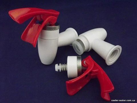 /kran-horiachei-vody-s-zashchytoi-dlia-kulera-ecotronic-g4/