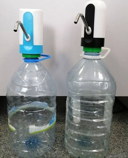 Adapter for electric water pump for 5-6 l bottles
