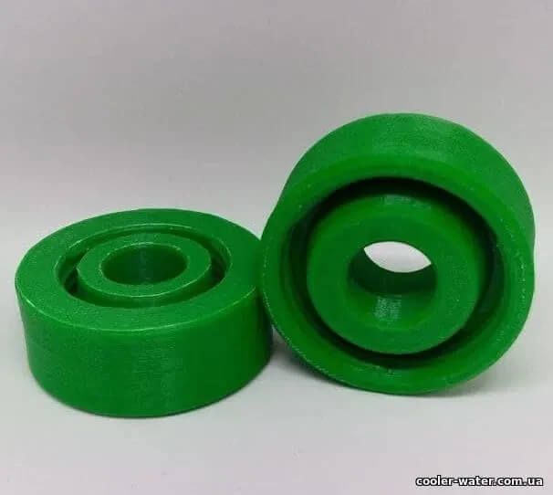 Adapter for electric water pump for 5-6 l bottles