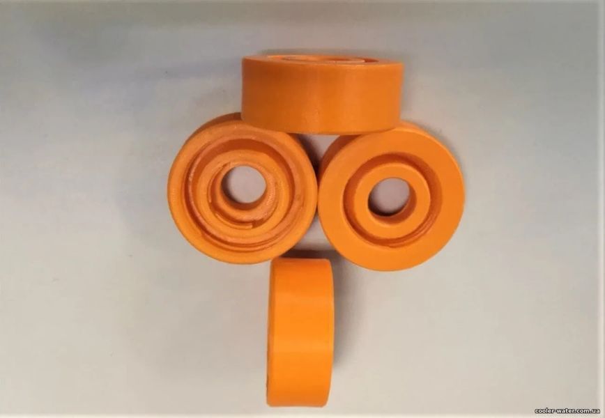 Adapter for electric water pump for 5-6 l bottles