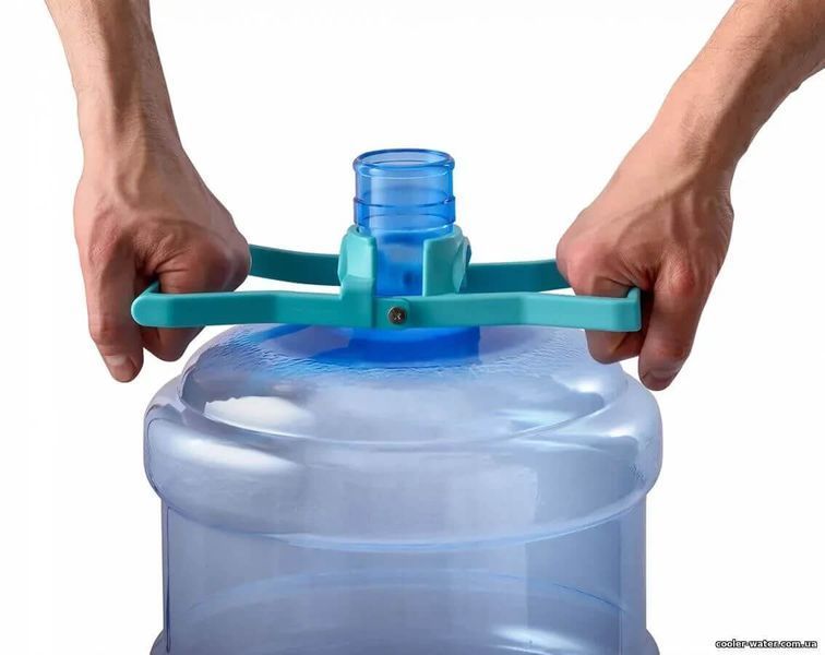 Folding handle for carrying HotFrost bottles