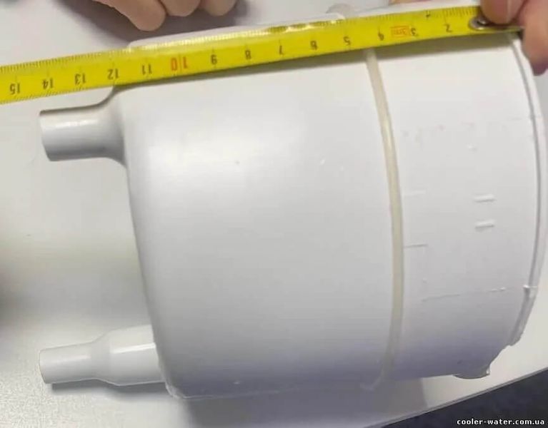 Water storage tank (plastic reservoir) for the HotFrost V220 cooler