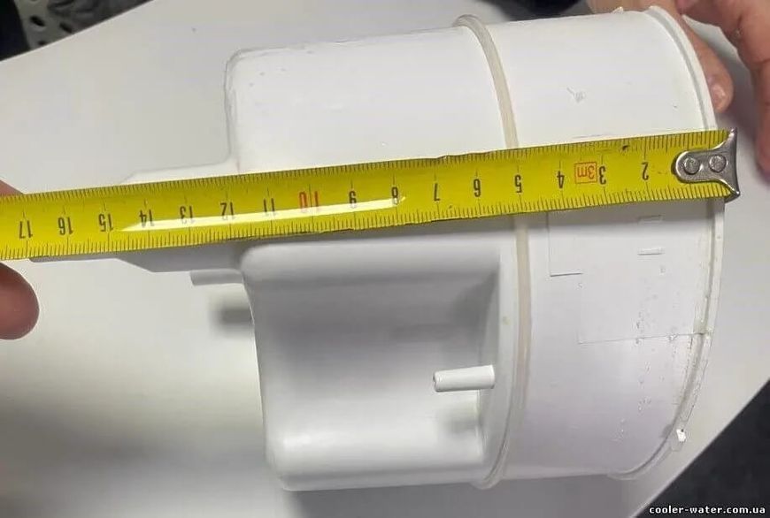 Water storage tank (plastic reservoir) for the HotFrost V220 cooler