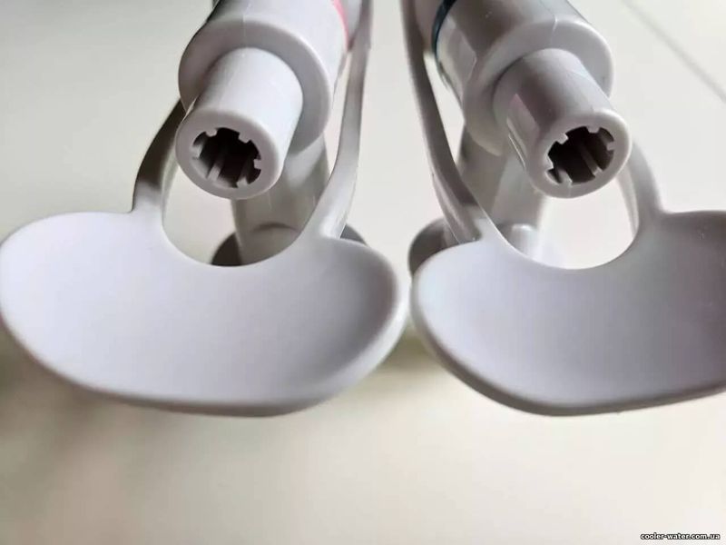 Set of taps (hot + cold) for water cooler with external thread
