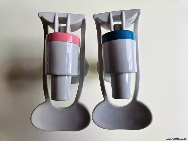Set of taps (hot + cold) for water cooler with external thread