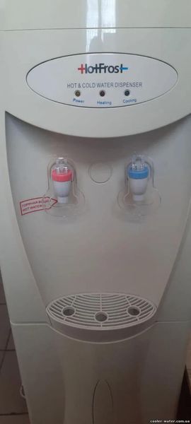 Set of taps (hot + cold) for water cooler with internal thread