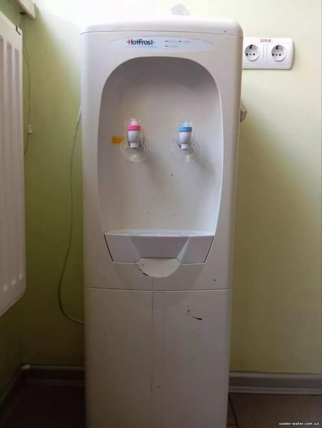 Set of taps (hot + cold) for water cooler with internal thread